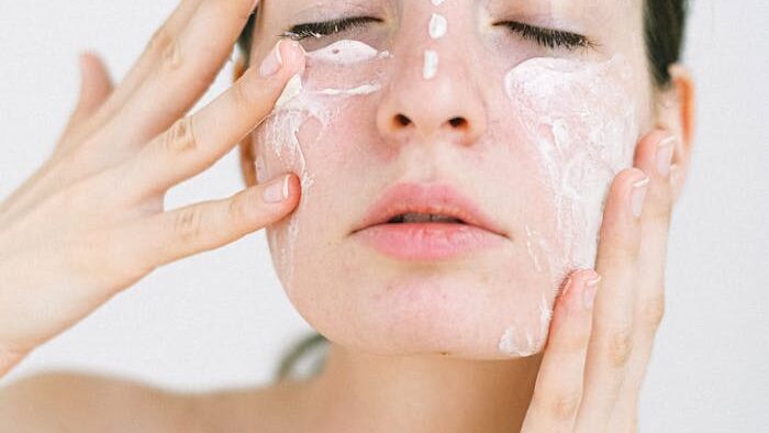 Hydrating facial treatment with nourishing skincare products at Younica aesthetic clinic